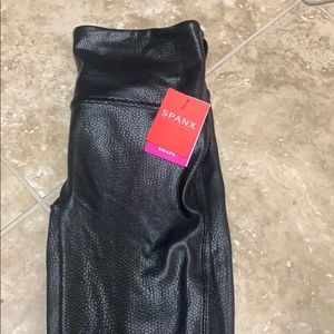 SPANX NEW with tags faux leather legging